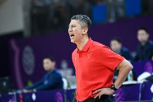 三亿体育官方网站-齐鲁晚报：饱含信任与担当，郭士强才是中国男篮的“绝对核心”