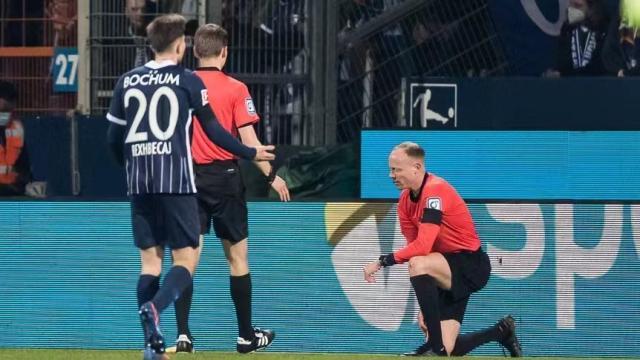 三亿体育官网-波鸿激进球迷毁掉比赛 德国足坛类似“前科”累累！